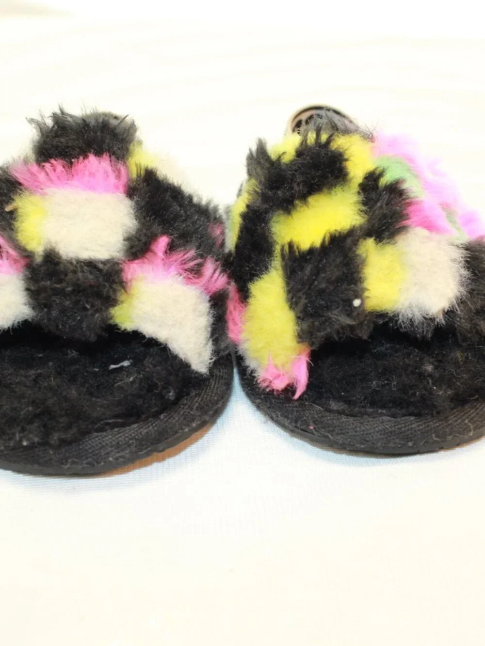 UGG Size Baby 6  Checks Black Fluff Yeah Slide Faux Fur Slipper Sandals 1130391T